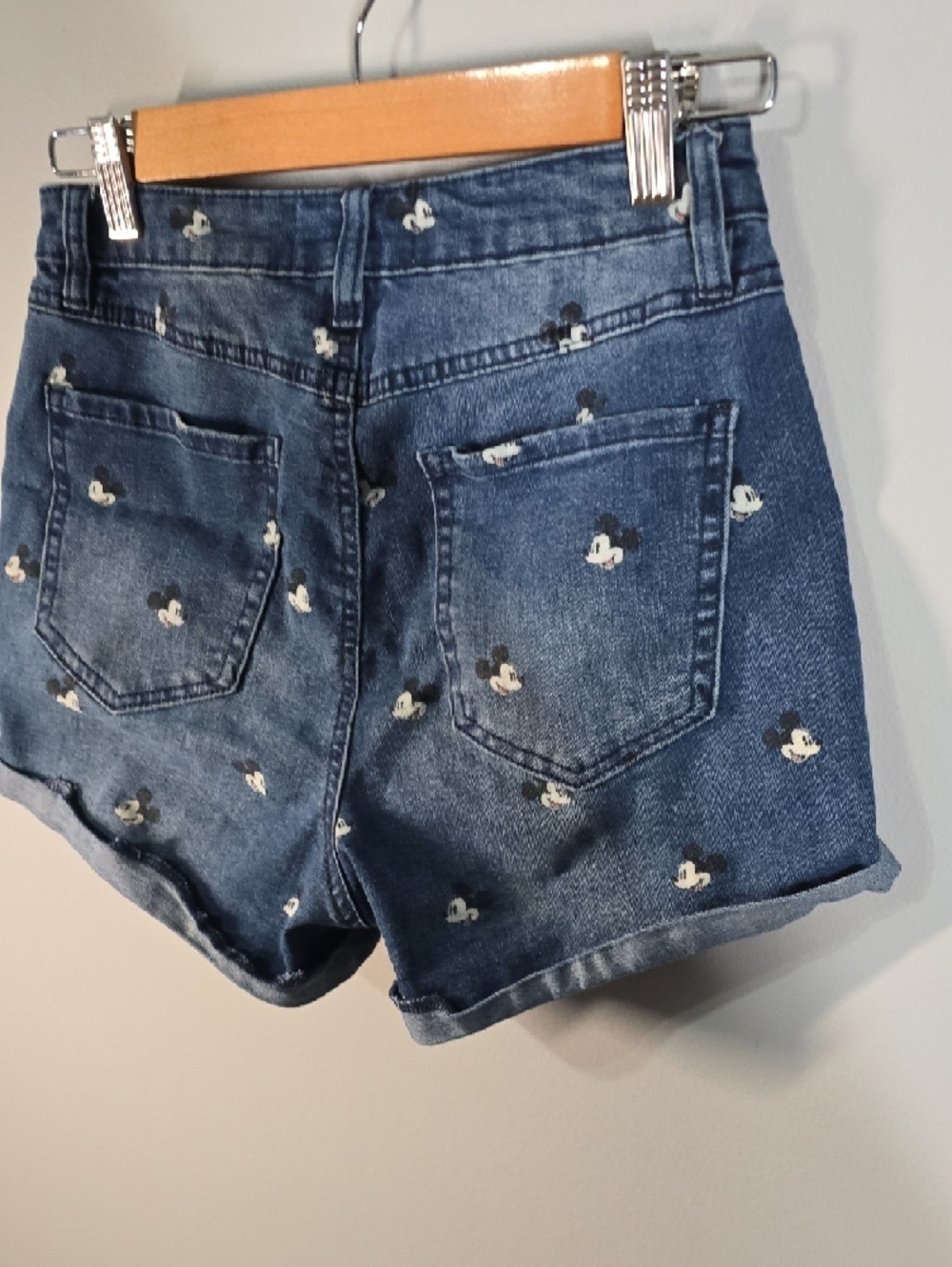 Disney Shorts Womens Size 7 Blue Mickey Print Button-fly Denim Cute - Picture 7 of 12
